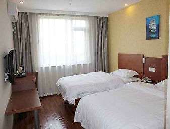 Super 8 By Wyndham Shanghai Jinshan Xuefulu Chengshi Sha Tan ห้อง รูปภาพ